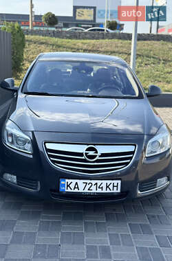 Седан Opel Insignia 2013 в Києві