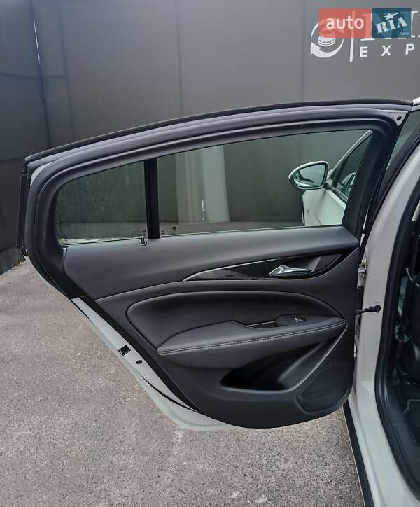 Седан Opel Insignia 2019 в Львові фото 41 Седан Opel Insignia 2019 в Львові