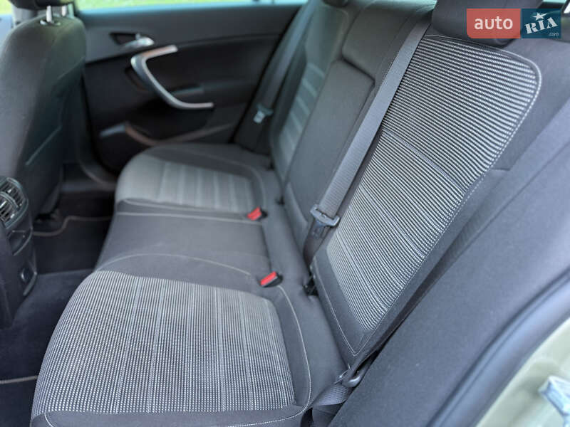 Ліфтбек Opel Insignia 2015 в Києві фото 14 Ліфтбек Opel Insignia 2015 в Києві