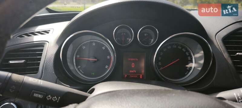 Універсал Opel Insignia 2011 в Конотопі