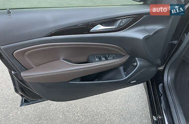 Универсал Opel Insignia 2020 в 