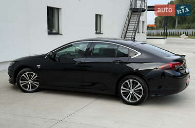 Лифтбек Opel Insignia 2020 в 