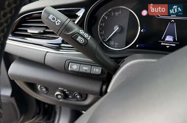Лифтбек Opel Insignia 2020 в 