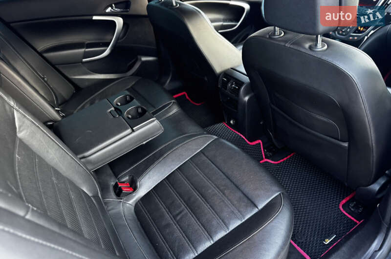 Лифтбек Opel Insignia 2013 в Житомире