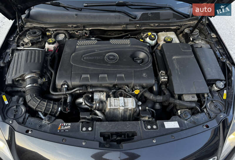 Лифтбек Opel Insignia 2013 в Житомире