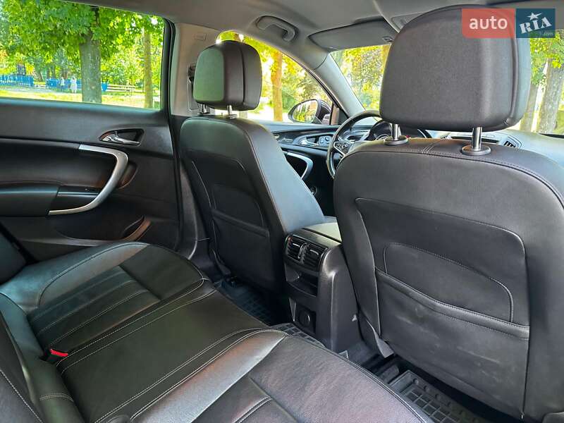 Универсал Opel Insignia 2014 в Киеве