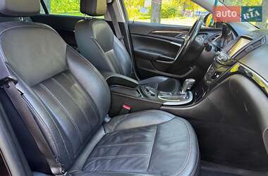 Универсал Opel Insignia 2014 в 