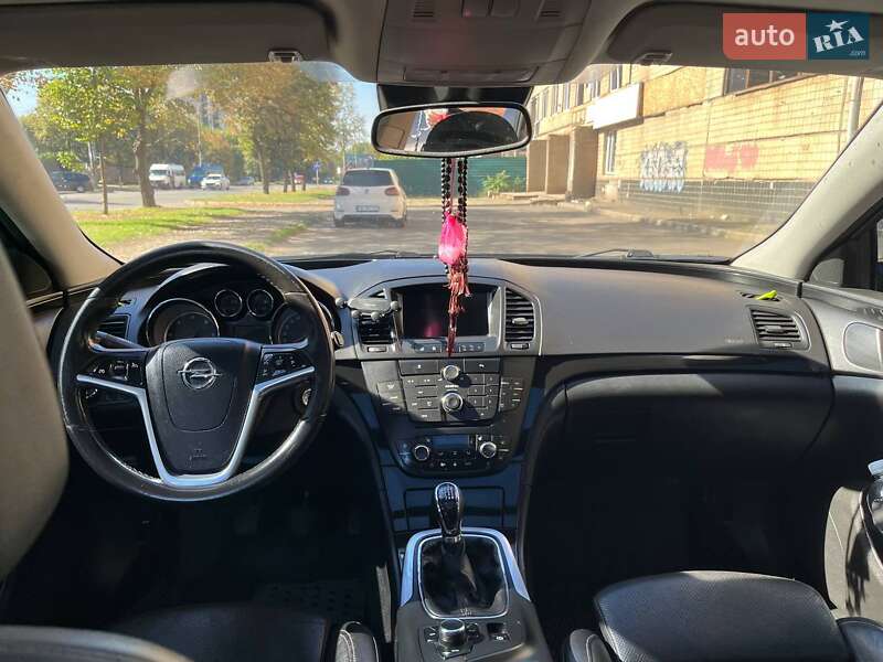 Универсал Opel Insignia 2011 в Кривом Роге