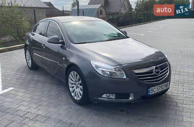Седан Opel Insignia 2010 в 