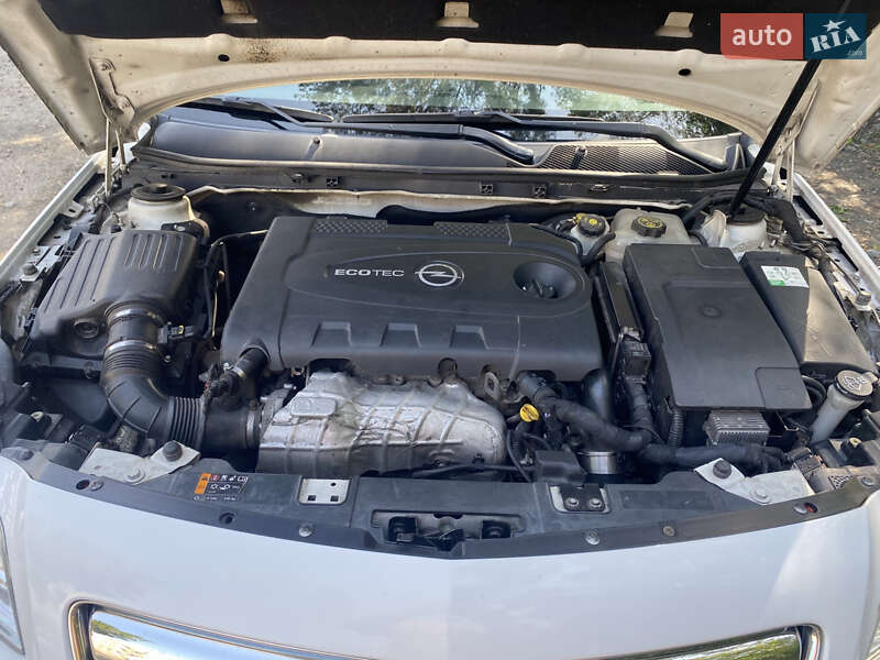 Универсал Opel Insignia 2013 в Киеве