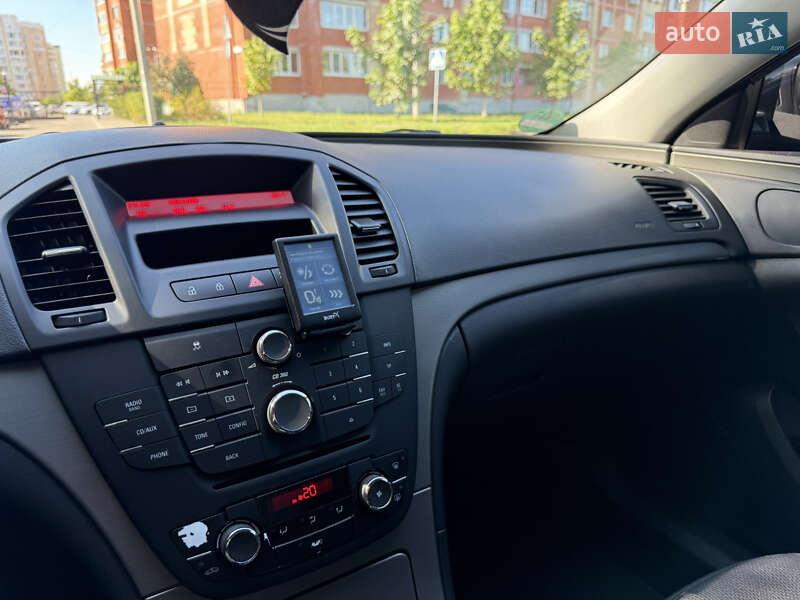 Седан Opel Insignia 2009 в Борисполе