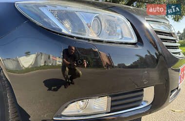 Универсал Opel Insignia 2009 в 
