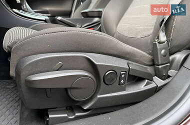Универсал Opel Insignia 2011 в 