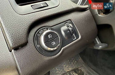 Универсал Opel Insignia 2011 в 