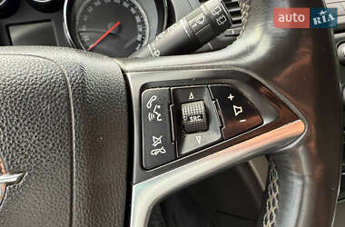 Универсал Opel Insignia 2011 в 