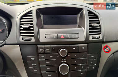 Универсал Opel Insignia 2011 в 