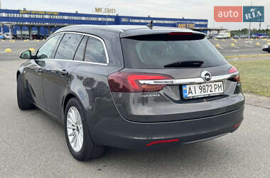 Универсал Opel Insignia 2015 в 