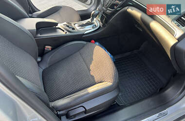 Универсал Opel Insignia 2014 в 