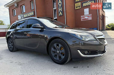 Универсал Opel Insignia 2015 в 