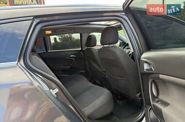 Универсал Opel Insignia 2015 в 