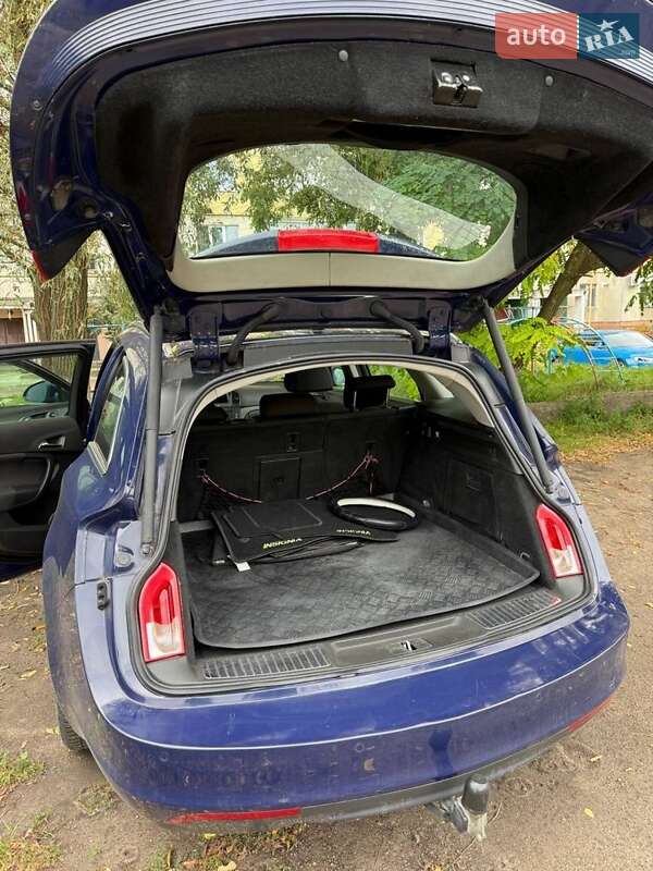 Универсал Opel Insignia 2009 в Конотопе
