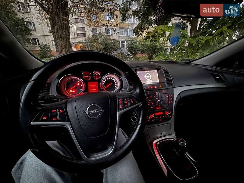 Универсал Opel Insignia 2009 в Конотопе