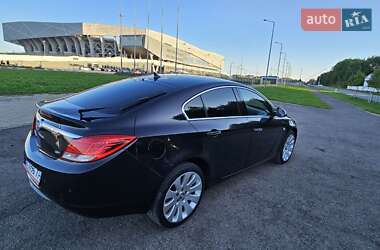 Седан Opel Insignia 2009 в 