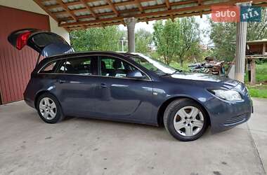 Универсал Opel Insignia 2010 в 
