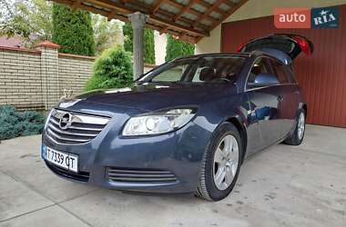 Универсал Opel Insignia 2010 в 