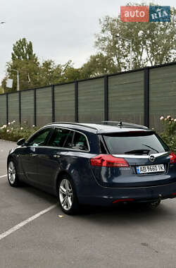 Седан Opel Insignia 2009 в 