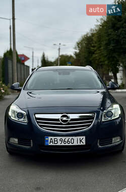 Седан Opel Insignia 2009 в 