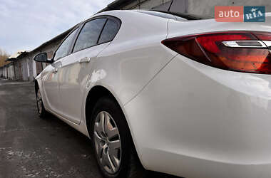 Седан Opel Insignia 2014 в 
