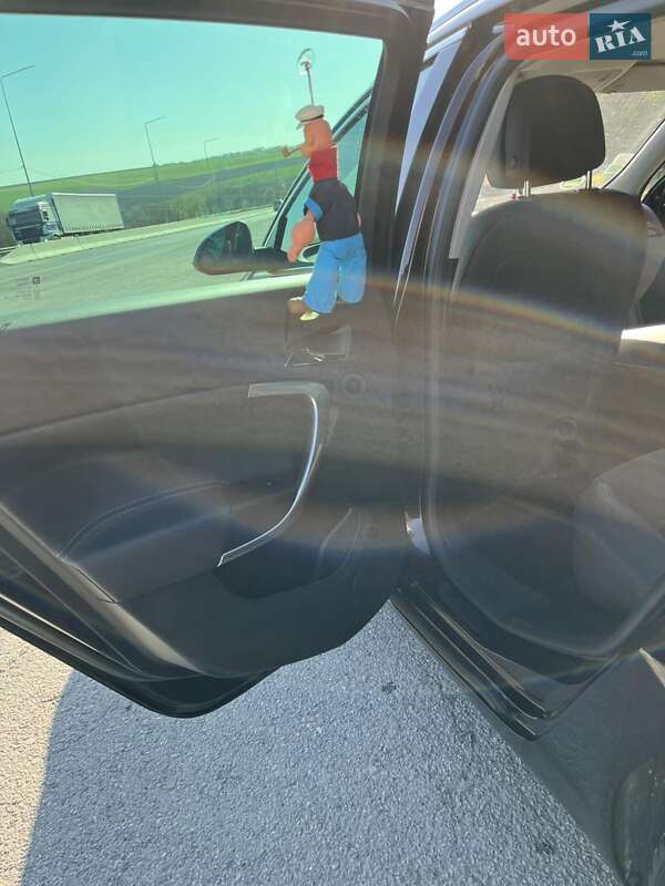 Универсал Opel Insignia 2012 в Дунаевцах