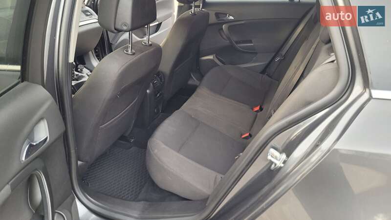 Универсал Opel Insignia 2010 в Луцке