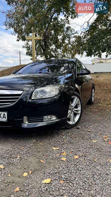 Универсал Opel Insignia 2012 в Новомосковске