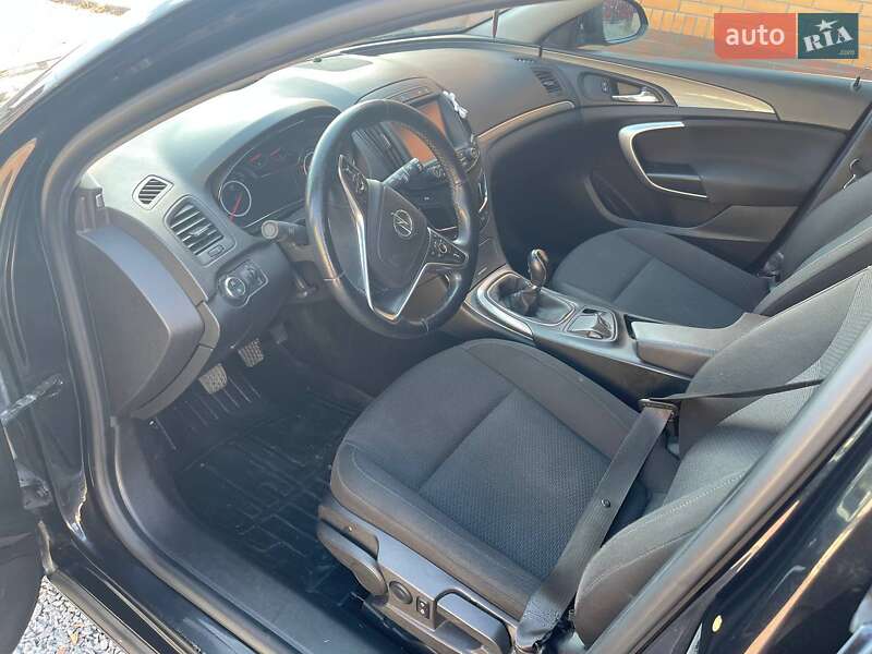 Універсал Opel Insignia 2015 в Звягелі
