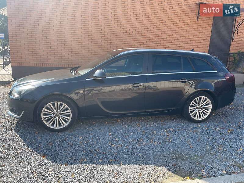 Універсал Opel Insignia 2015 в Звягелі