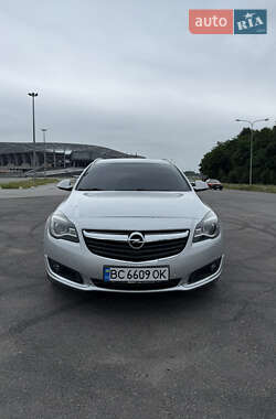 Универсал Opel Insignia 2016 в 