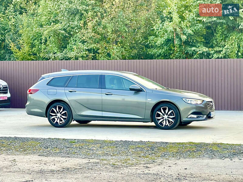 Универсал Opel Insignia 2017 в Млинове