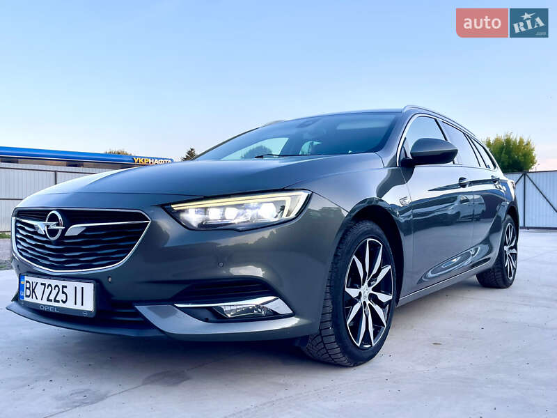 Универсал Opel Insignia 2017 в Млинове