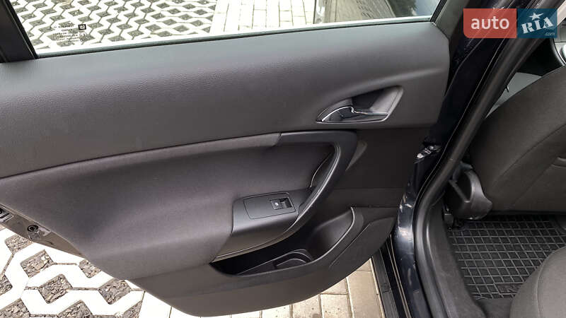 Универсал Opel Insignia 2011 в Луцке