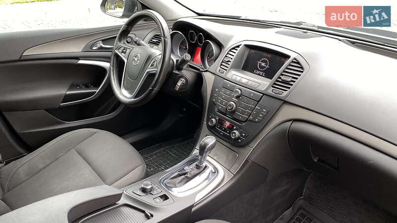 Универсал Opel Insignia 2011 в Луцке
