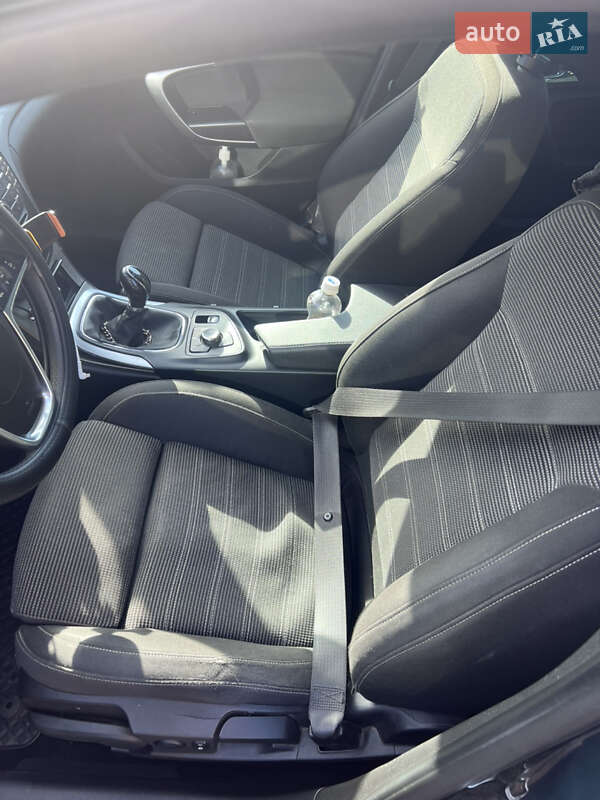 Універсал Opel Insignia 2012 в Черкасах