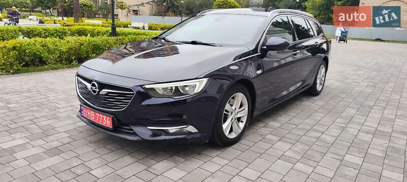 Универсал Opel Insignia 2018 в 