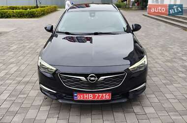 Универсал Opel Insignia 2018 в 