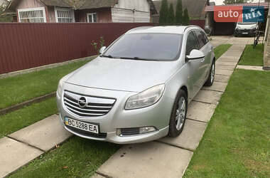 Універсал Opel Insignia 2009 в Жовкві