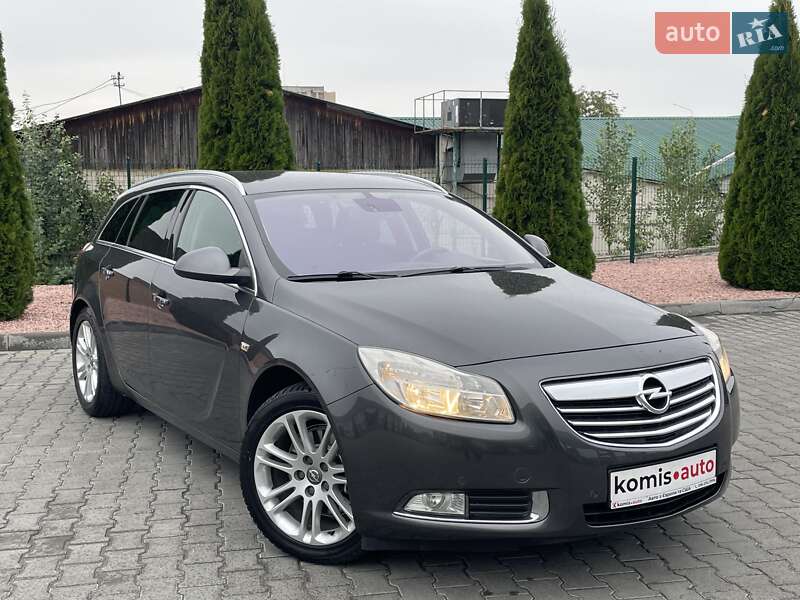 Opel Insignia 2011
