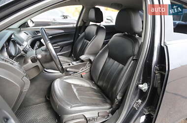 Седан Opel Insignia 2009 в  фото 8 Седан Opel Insignia 2009 в