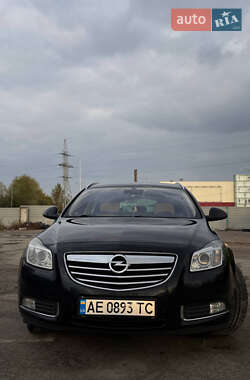 Универсал Opel Insignia 2010 в 