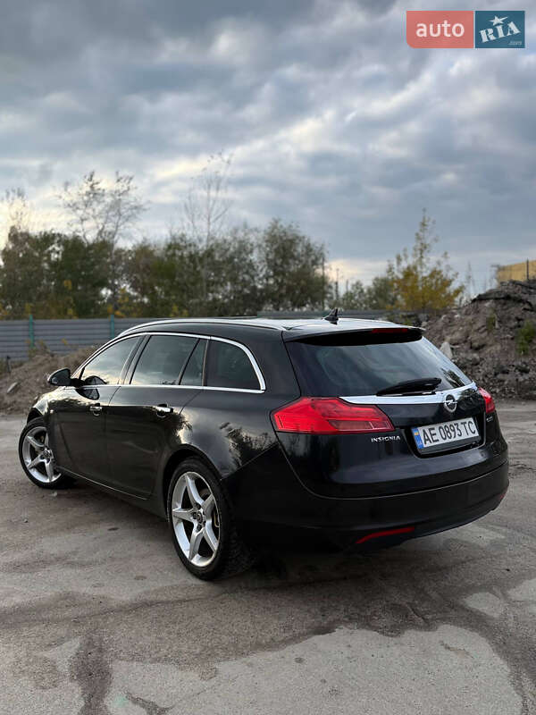 Універсал Opel Insignia 2010 в Києві